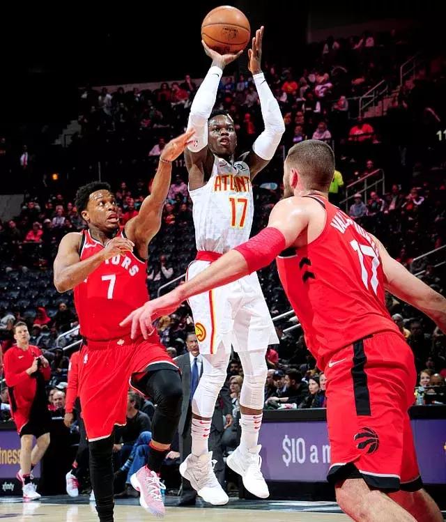 包含猛龙力克老鹰，全队表现团结协作的词条