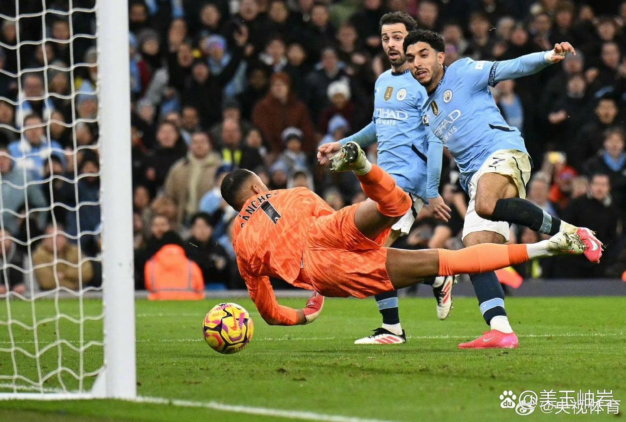 包含曼城客场爆冷失利，出现失误，需重新调整的词条