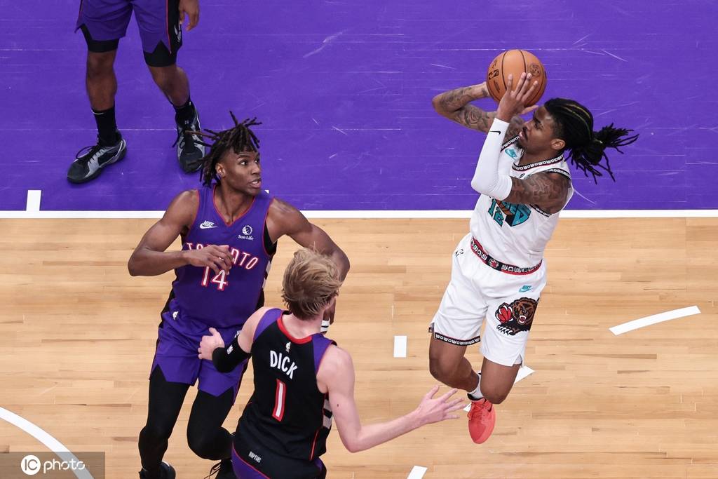 猛龙客场作战，取得一场惊险胜利